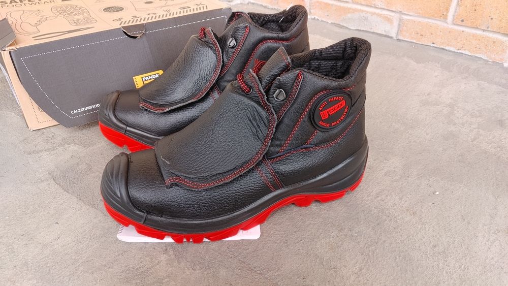 Panda obuwie robocze vibram nowe 43