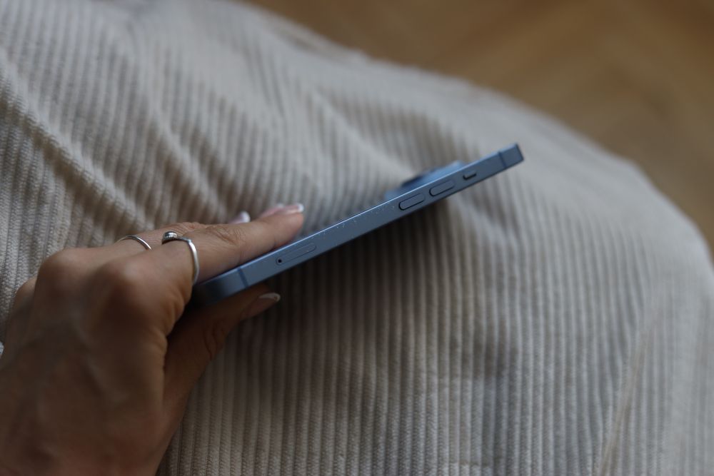 IPhone 14 w dobrym stanie