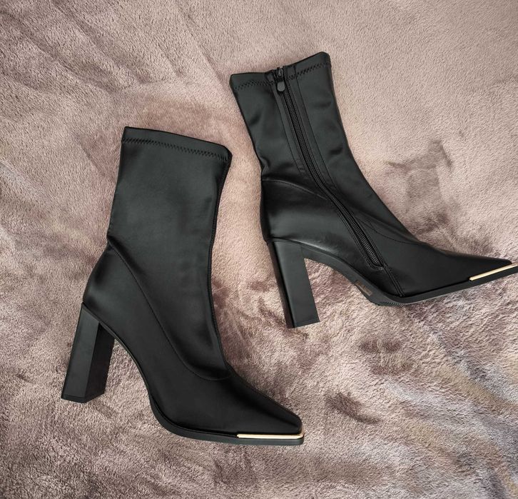 Vendo BOTA Corina Nova - alta qualidade