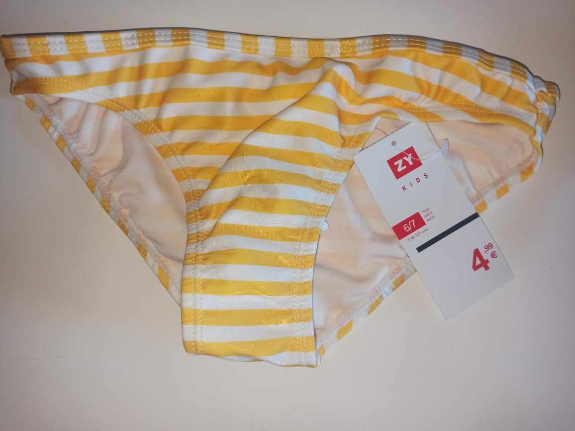 Fato de banho + cueca NOVO 6/7 anos Zippy