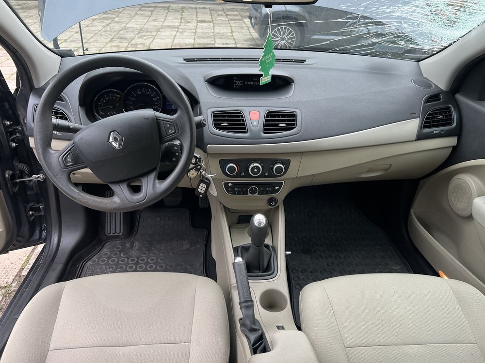 Renault Fluence 1.6 uszkodzony salon polska