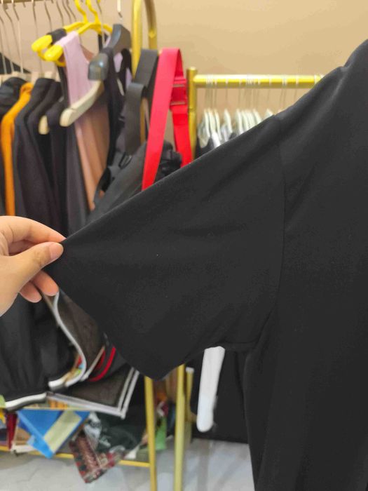Stussy，Męska czarna koszulka z nadrukiem letnim, rozmiar L