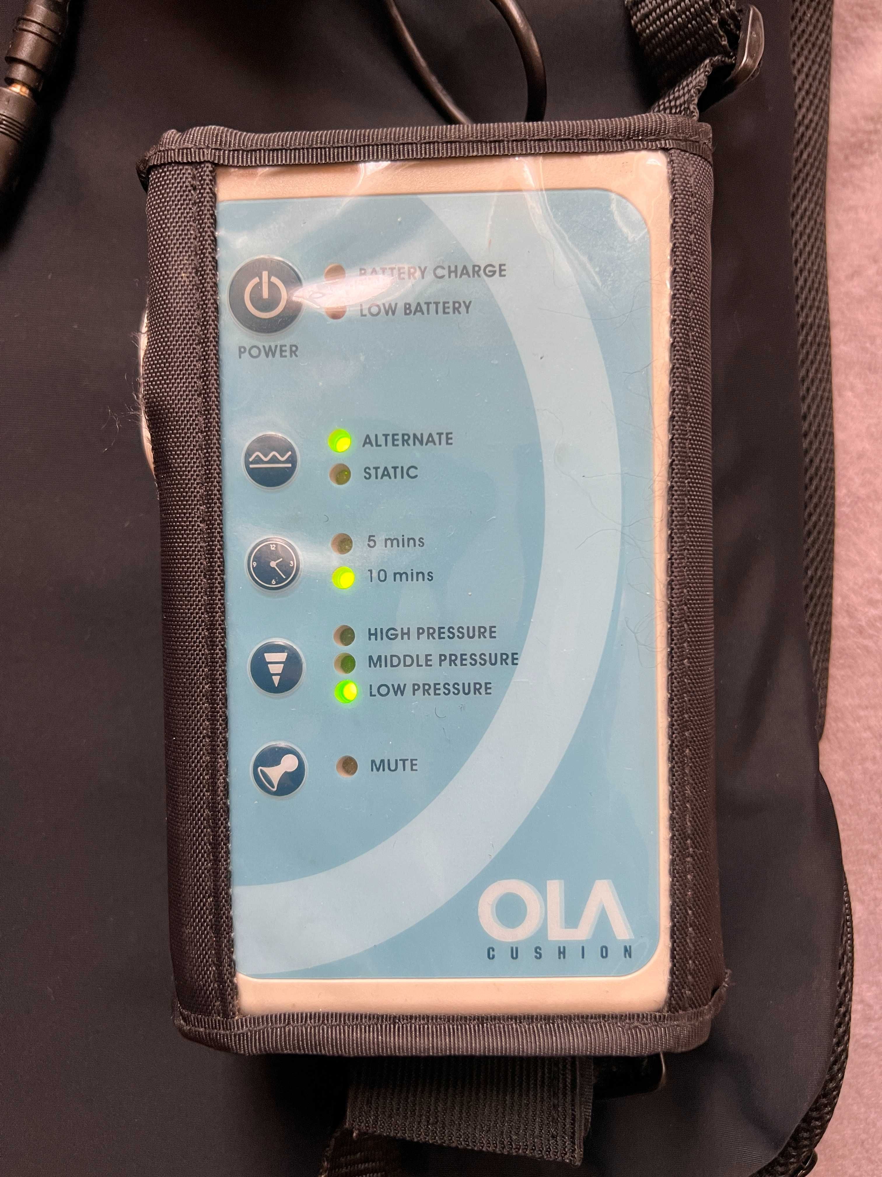 Poduszka przeciwodleżynowa zmiennociśnieniowa z pompą mobilną .
