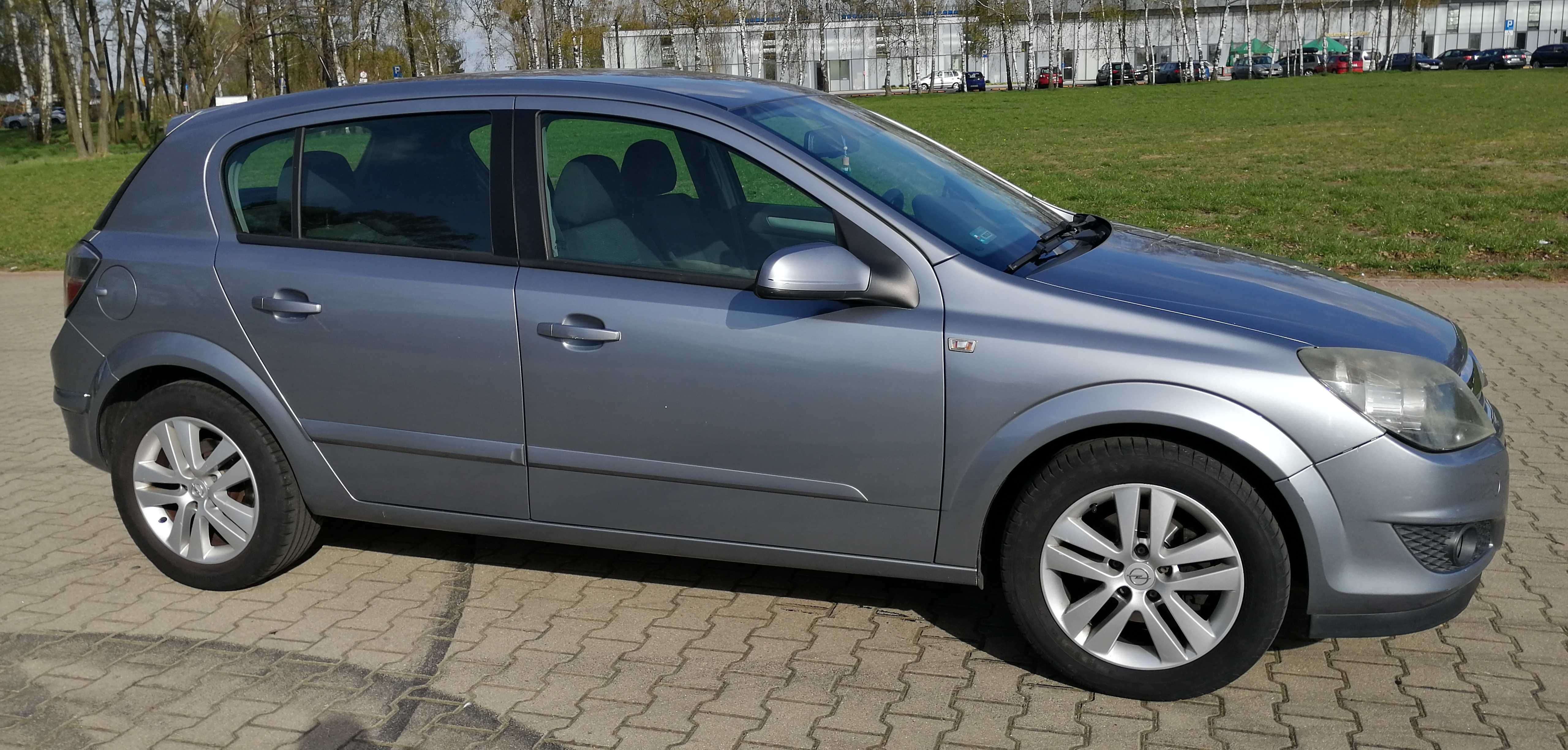 Opel ASTRA 1.7 CDTI  2008 rok.