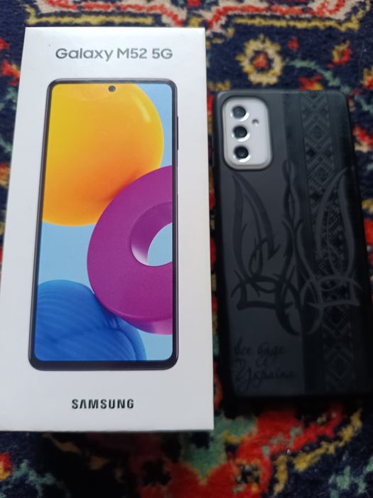 Продам смартфон Samsung Galaxy M52 5G