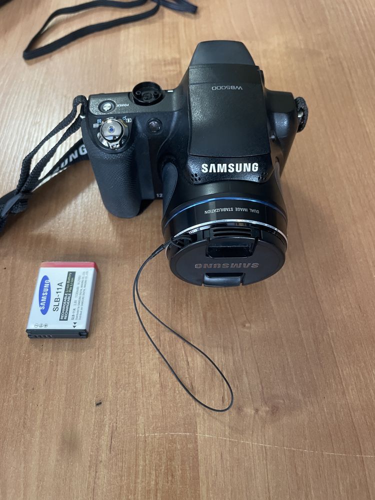 Aparat Samsung WB5000