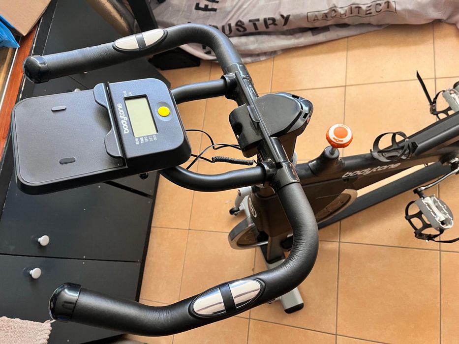 Bicicleta Estática de Ginásio Bodytone