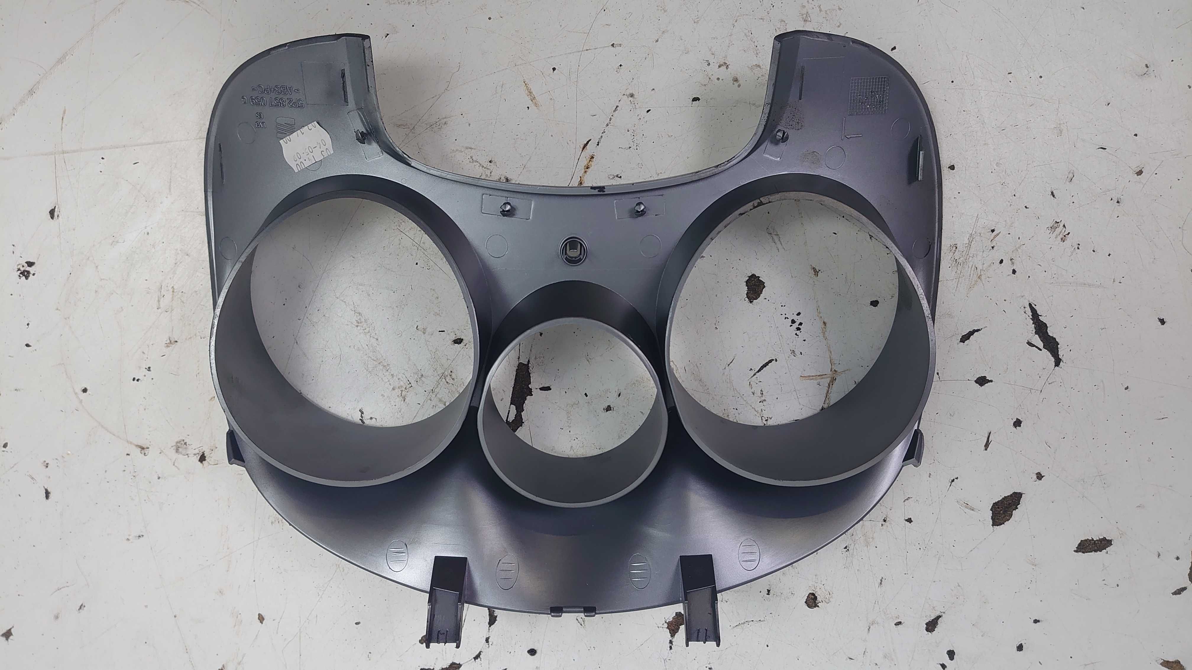 Seat Altea Toledo Obudowa Osłona Licznika Plastiki