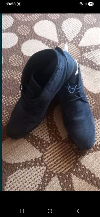 Взуття чоловіче макасини ,ботинки