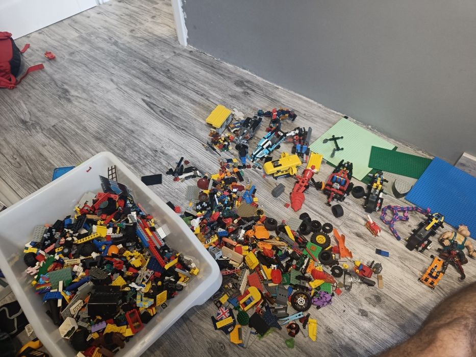 Lego ponad 10 zestawow..
