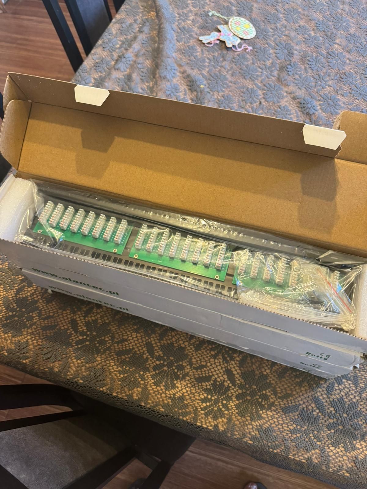 a-lantec patch panel cat 6 utp 48x RJ45 1U 19 inych.