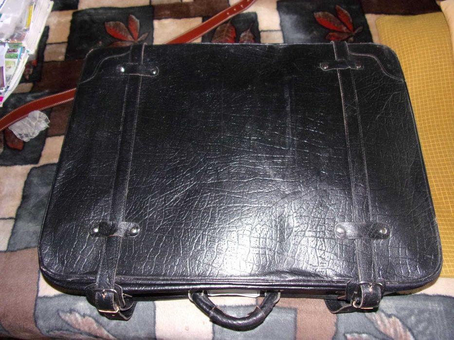 Walizka ze świńskiej skóry (czarna, duża)