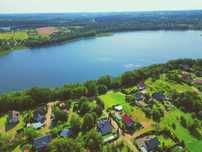 Sielskie Sitno – całoroczny domek na Kaszubach • Jezioro • Las