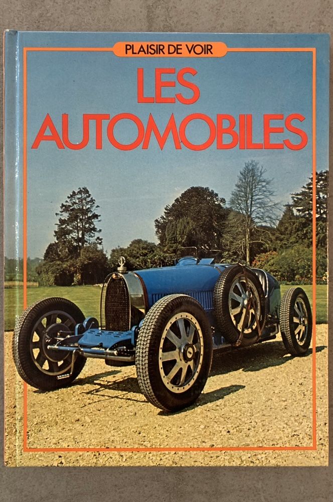 Les Automobiles книга на Французском языке