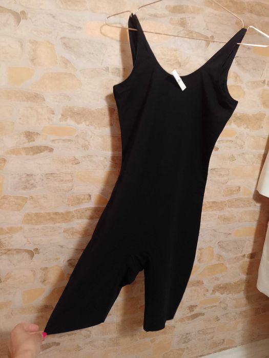 (40/L) Kombinezon mocno modelujący z Londynu, NOWY