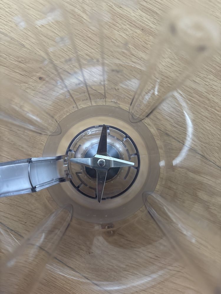 Blender kielichowy do robota Bosch MUM
