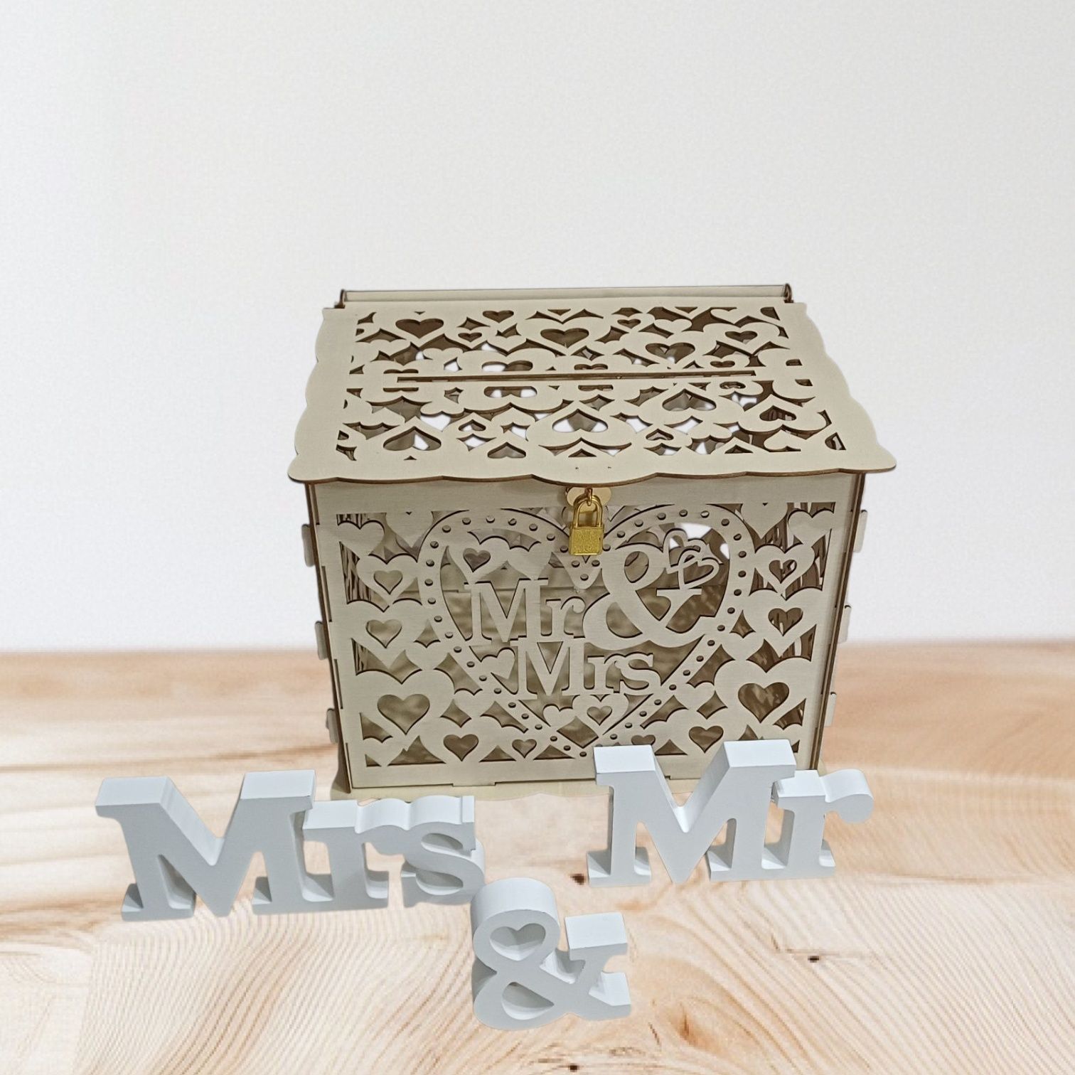 Skrzynka na koperty i napis drewniany Mrs & Mr