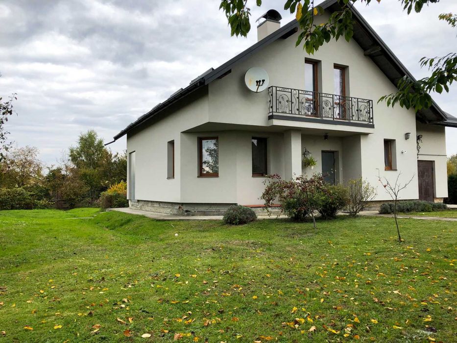 Оренда будинку в с.Суховоля (гараж, 15 сот., 5 кім.)