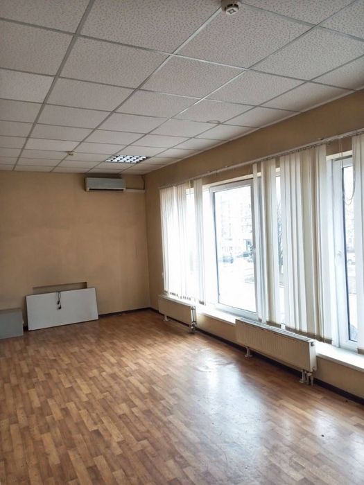 Аренда офиса 300 м2, О.Поля, отдельных вход, офис на 3х этажах