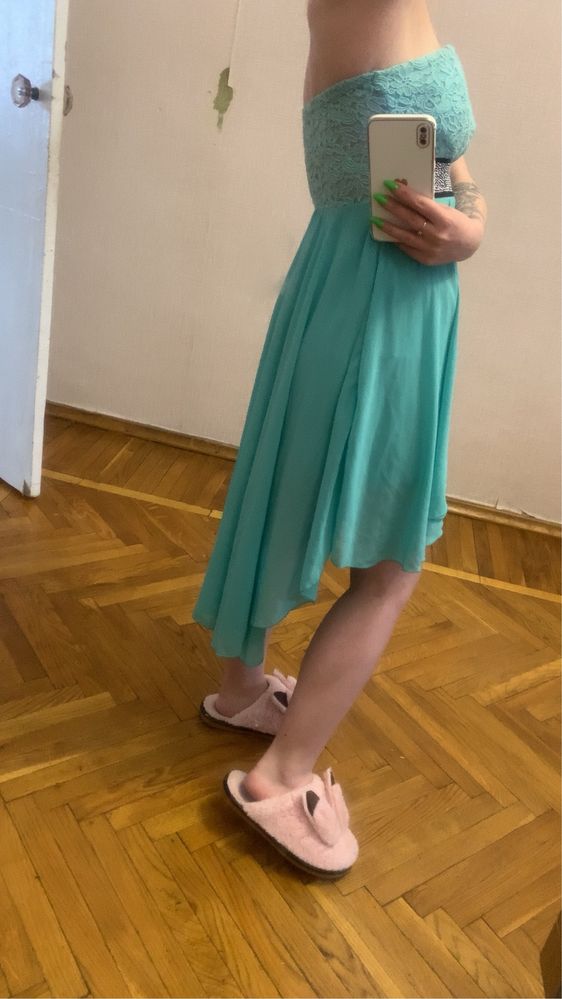 Платье вечернее