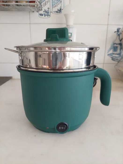 Panela elétrica pequena 1L 18cm 220V 50Hz 600W