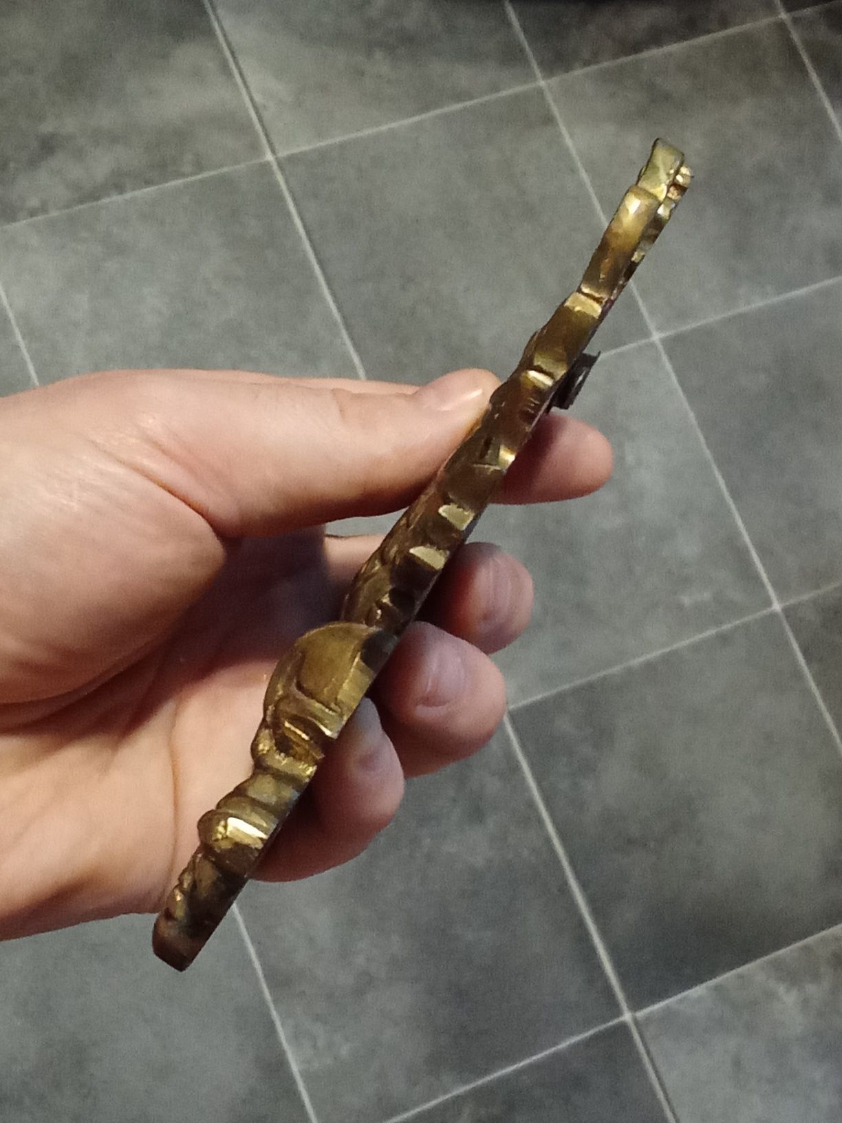 Orzeł z brązu z koroną herb godło figurka rzeźba z brązu monolit odlew