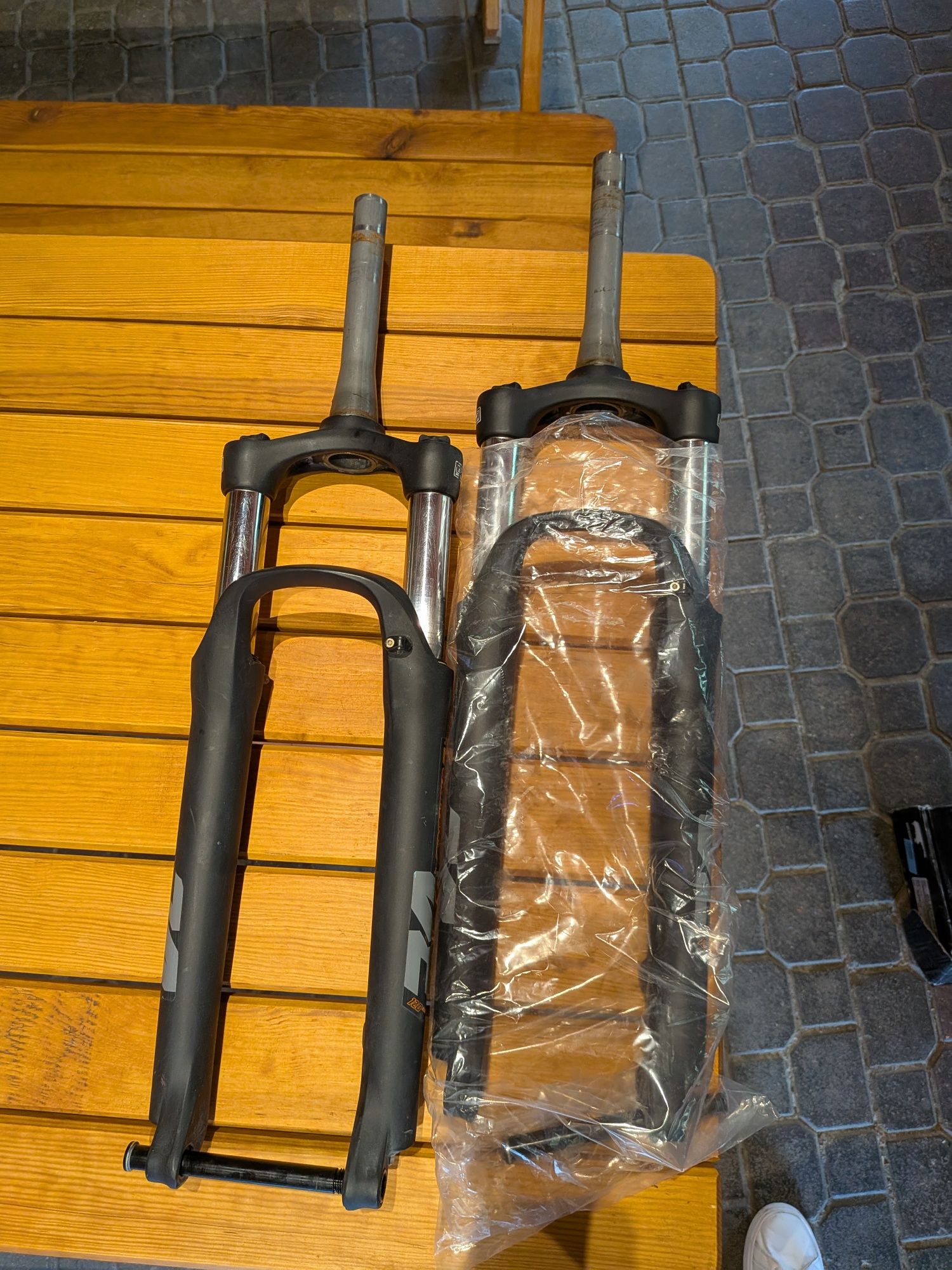 2x Amortyzator Rowerowy Santour XCM34