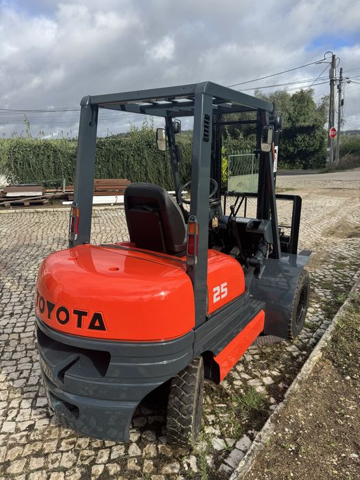 Empilhador Diesel Toyota