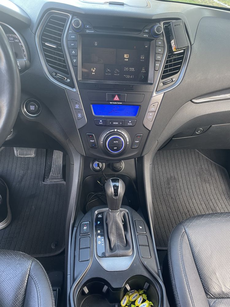 Продам Hyundai Santa Fe