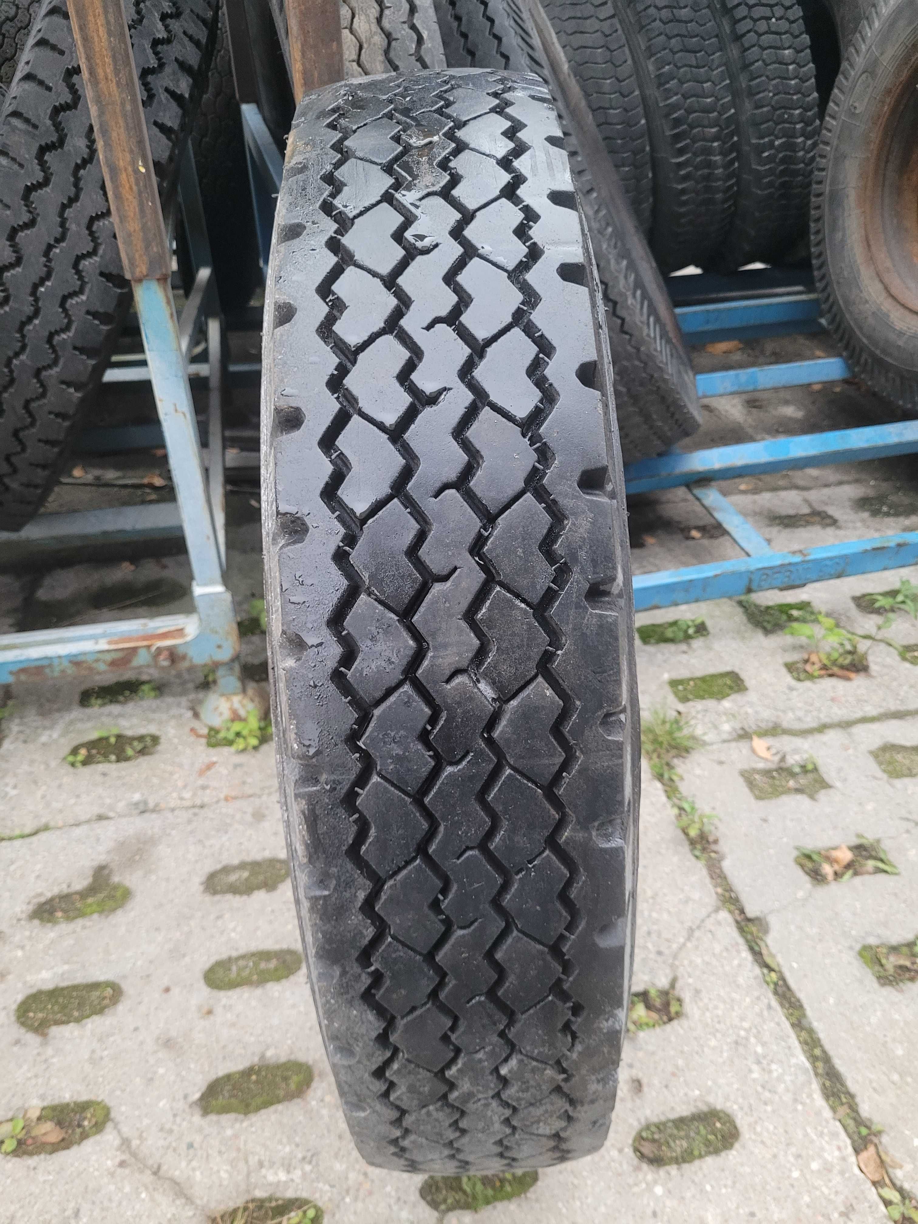 Opona z demobilu wojskowego 8.25 r20