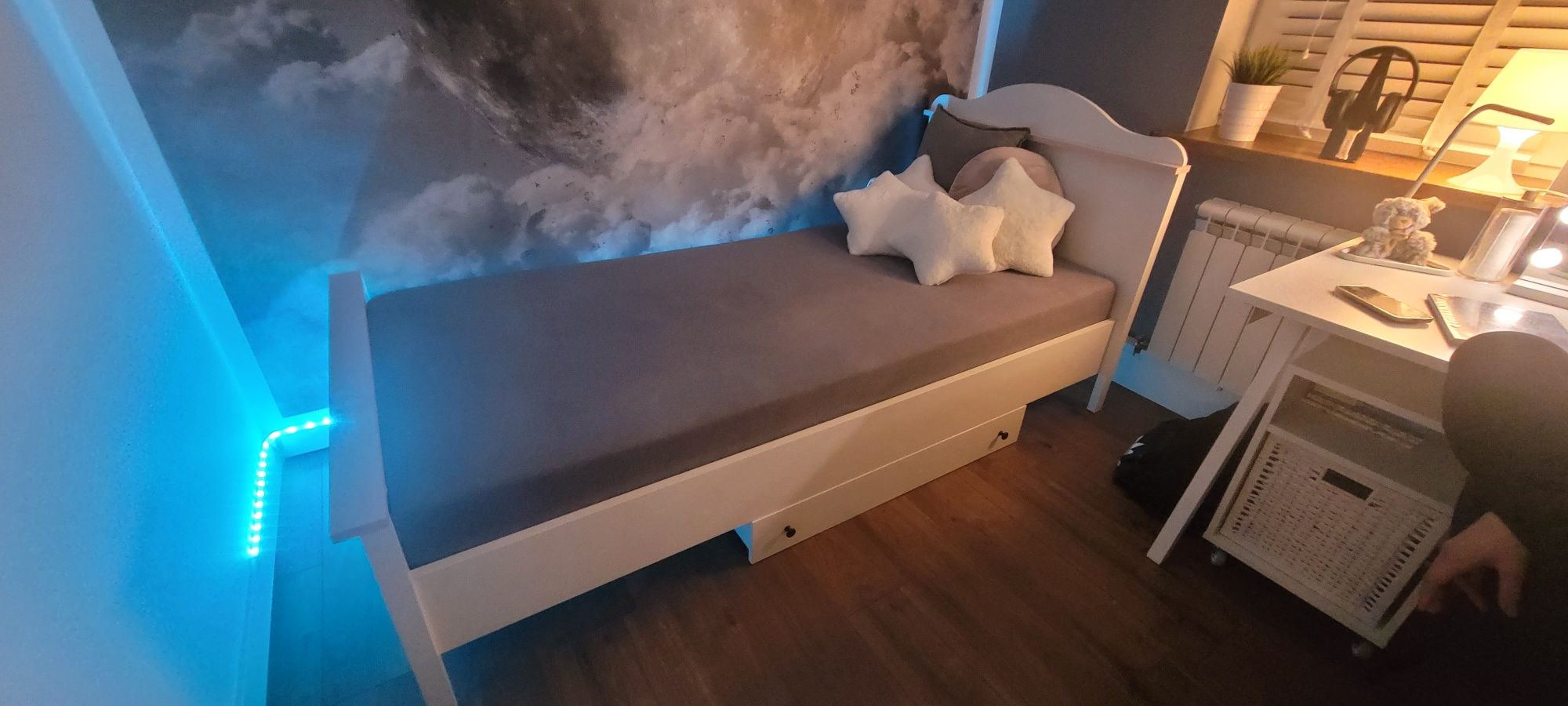 Meble dla dziewczyny MIA MI Agata łóżko,szuflada na pościel stolik noc
