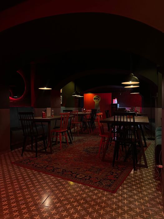 Продається готовий бізнес «Повний підвал овацій»