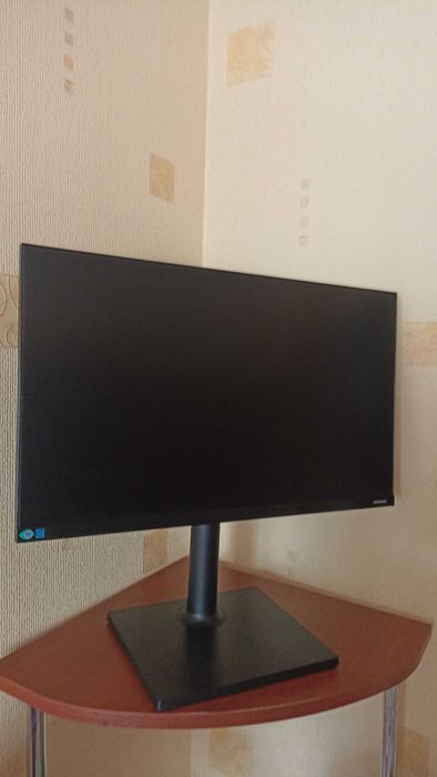 Монітор SAMSUNG F24T450FQI