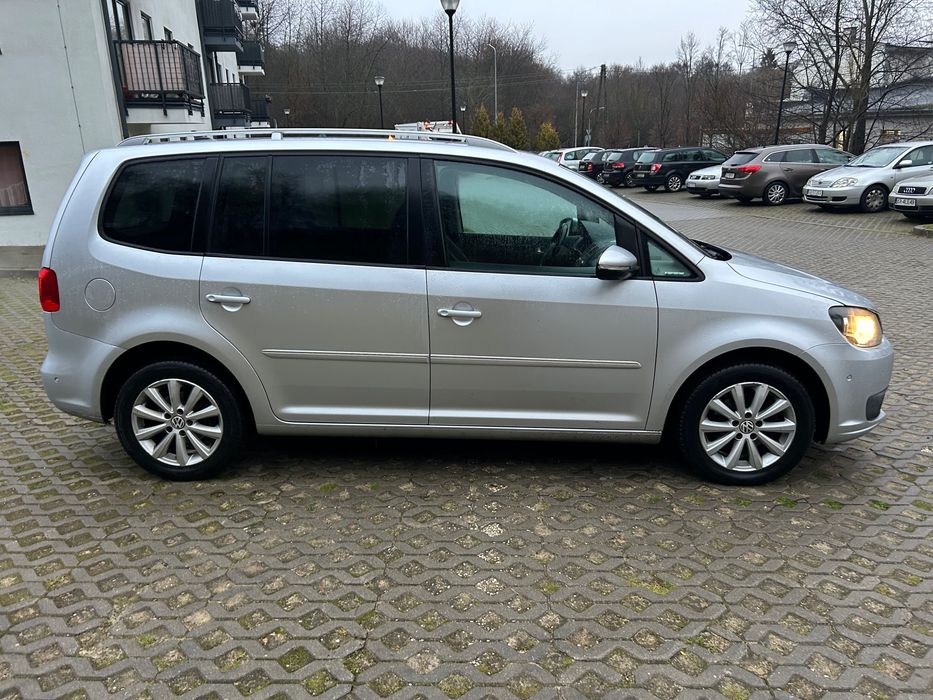 Touran 1.4 benzyna, automat dsg, 7 osobowy, bogata wersja