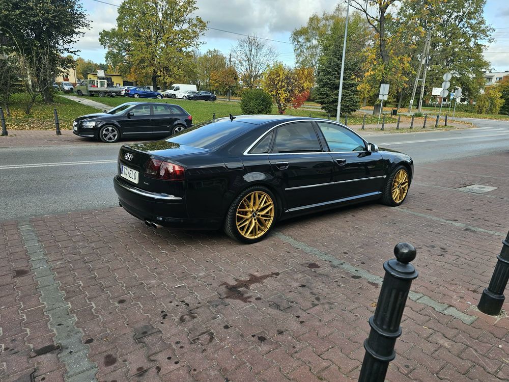 Audi A8 4.2 benzyna