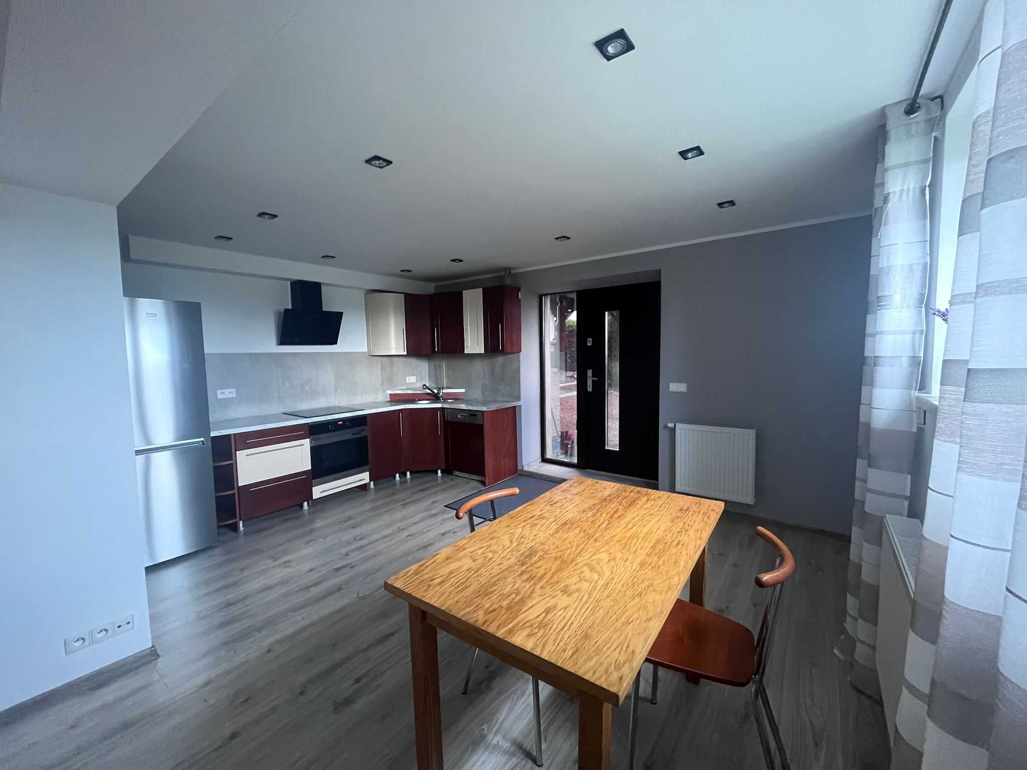Apartament, mieszkanie Iwkowa do wynajęcia