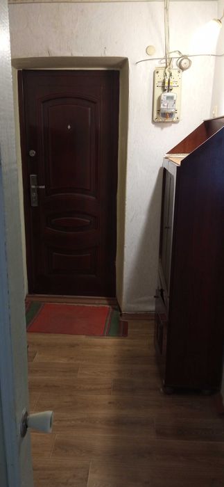 Продаю квартиру однокімнатну.
