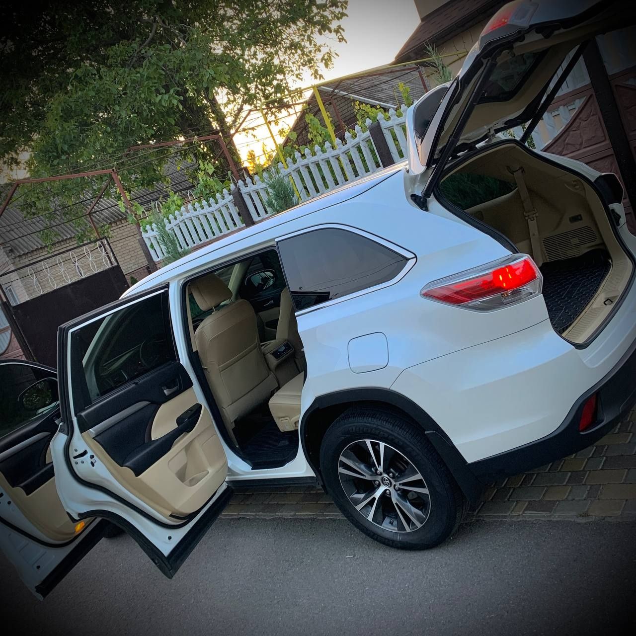 Toyota Highlander XLE 2016 3.5