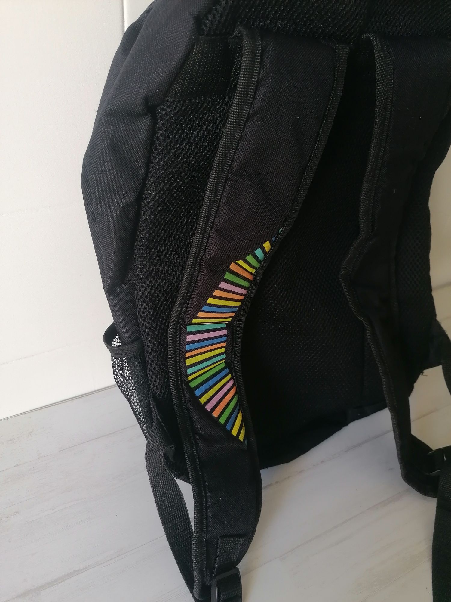 Mochila Preta de Alças