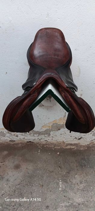 Tenho  este conjunto para vender