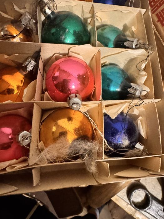 Kolorowe stare bombki na choinke prl ozdoba na choinke vintage zlote