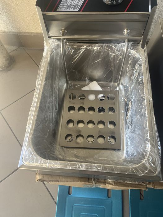 Фритюрниця Чебуречниця Професійна Нова