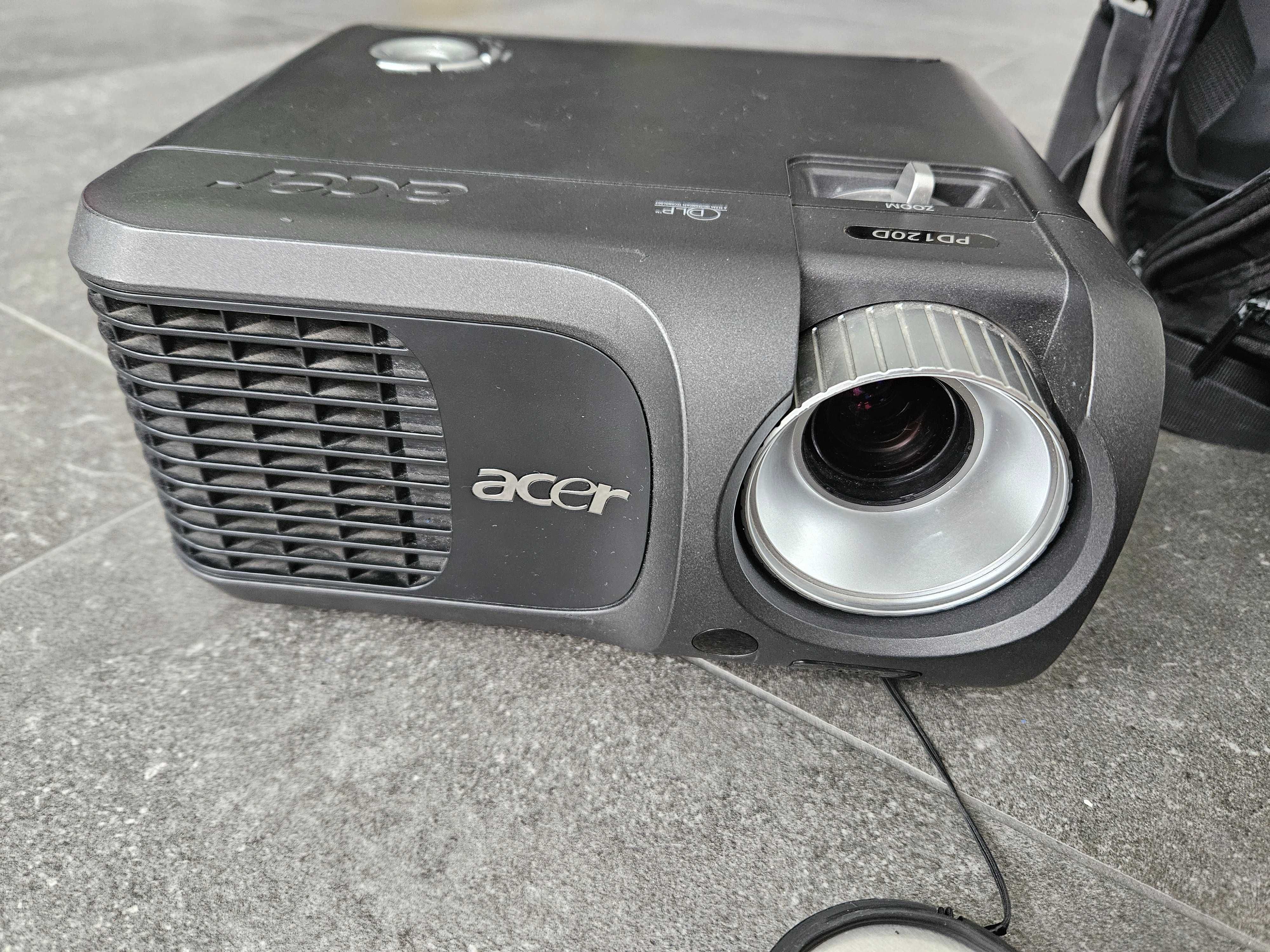 Продам проектор мультимедийный ACER DP120D DLP - 2000 люмен - до 1080i