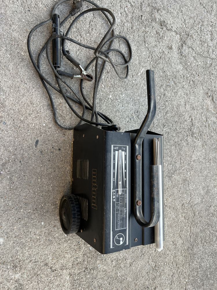 Maquina de soldar a Eletrodo 160A