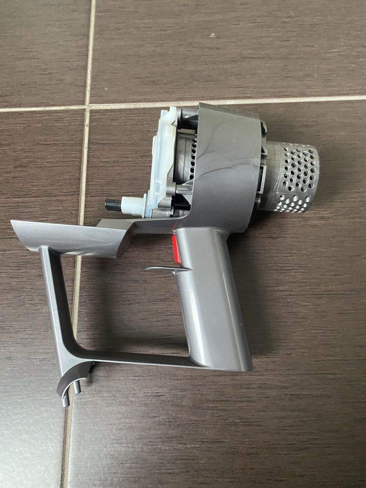 Пылесос Dyson V10