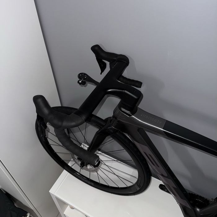 Rower szosowy BH Aerolight 6.0 105 Di2 - gwarancja