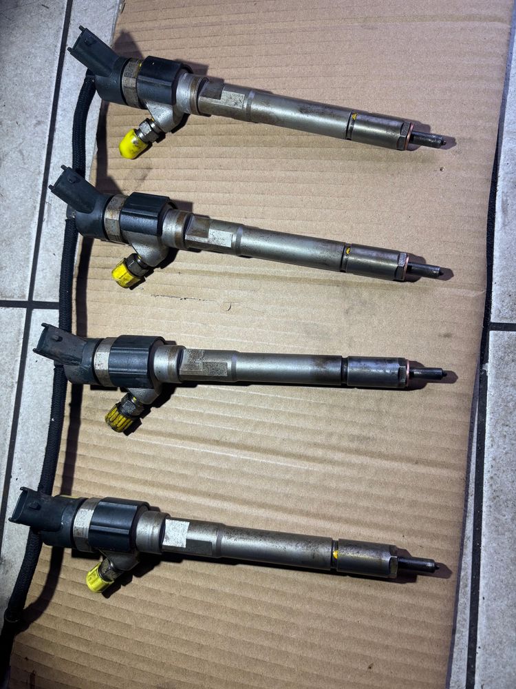 Wtryski 4x kpl Tucson 2.0 crdi 100kw