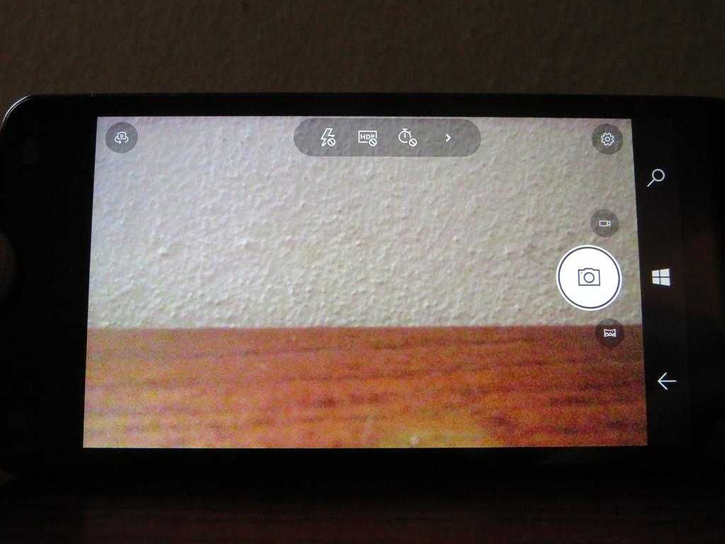 Microsoft Lumia 550 Windows Mobile 10/LCD 4,7/RAM 1Gb/Mem 8Gb/SD 200Gb