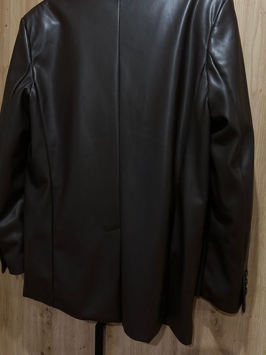 Піджак шкіряний шоколадний від Bershka