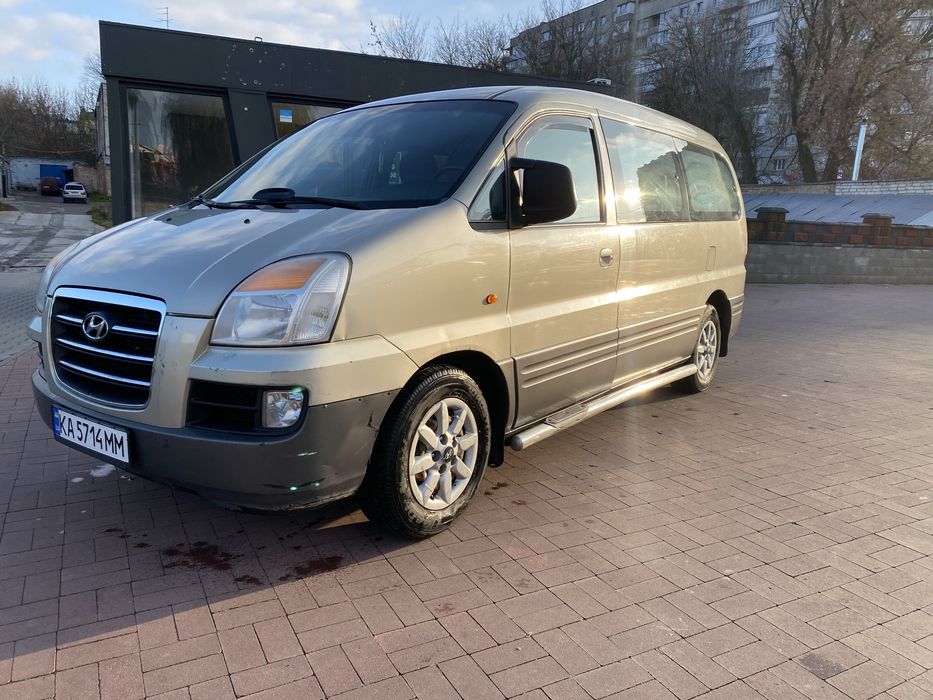Hyundai H1 пасажир оригінал 9 місьць